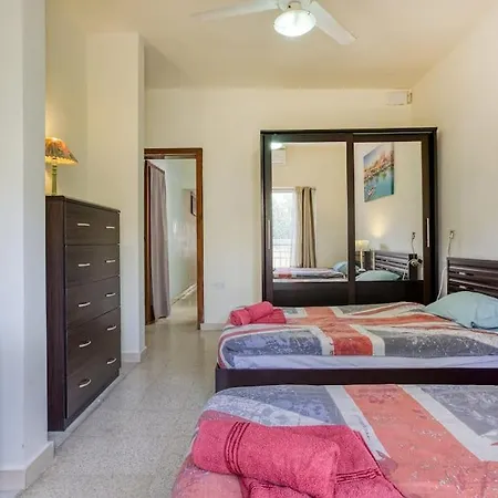 Seaside In Prime Location